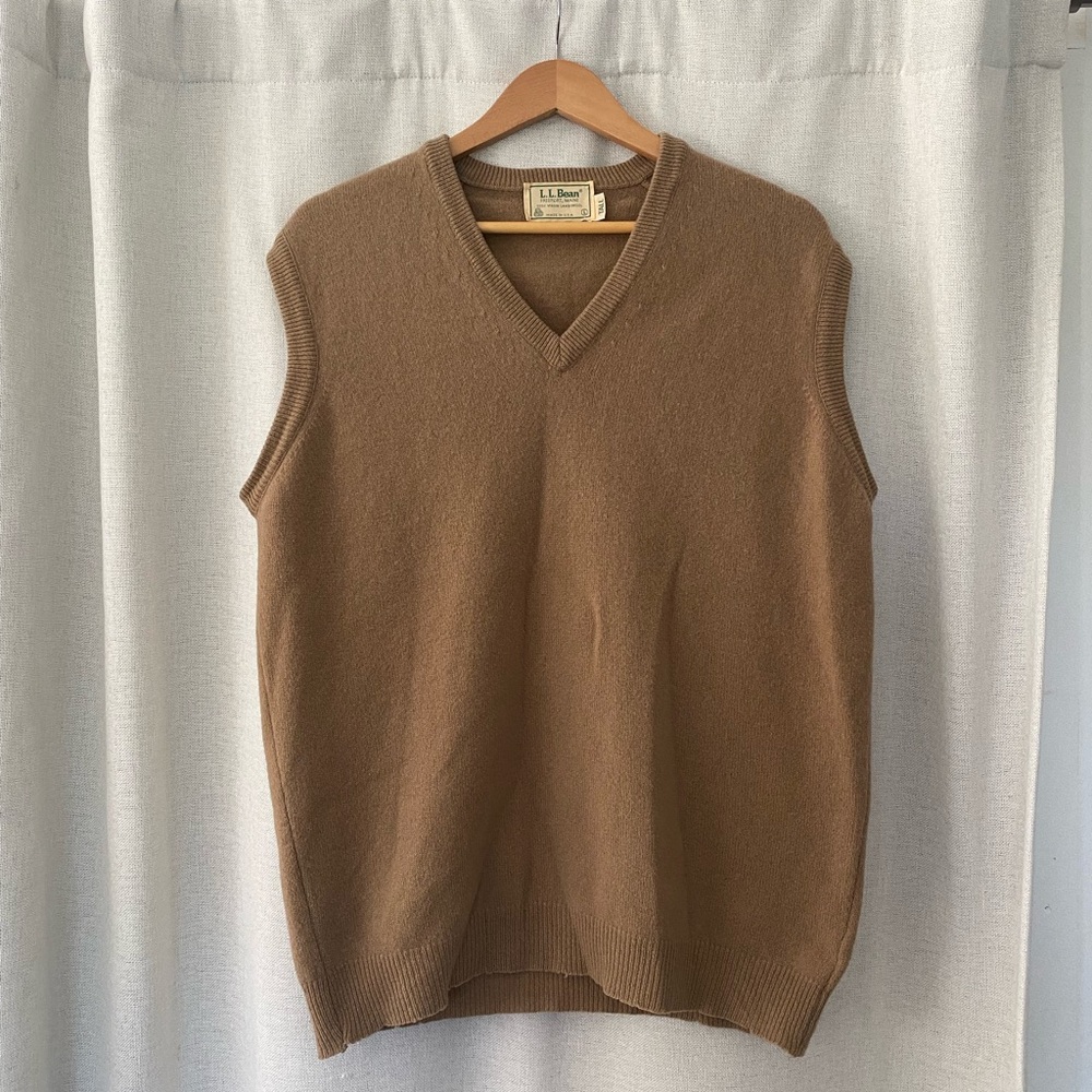 Vintage L.L. Bean Lambswool Men's Tan V-Neck Sweater Vest